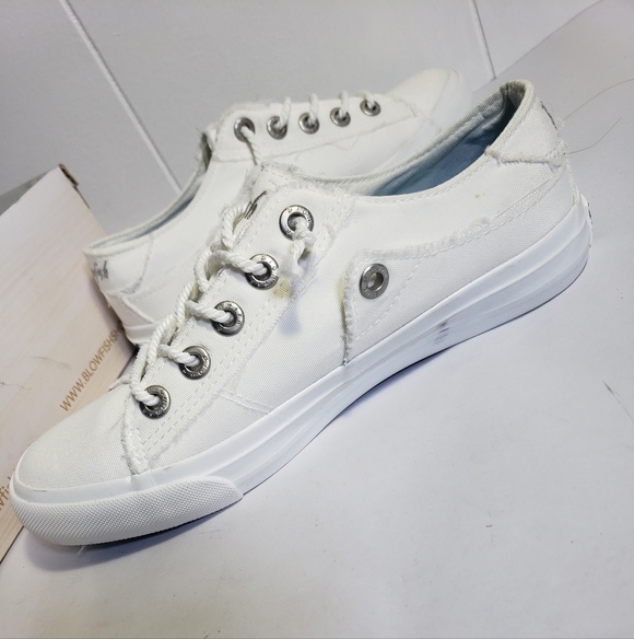 Blowfish White Canvas Sneakers Size 7 - Picture 6 of 16